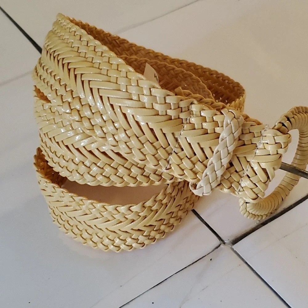 New womens braided leather khaki belt  Sizes 32